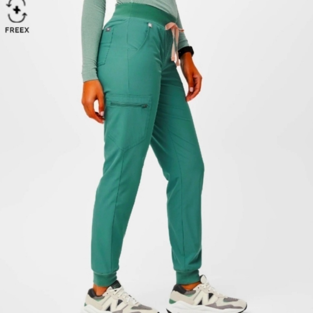 Figs Technical Collection Zamora Scrub Pants Eucalyptus